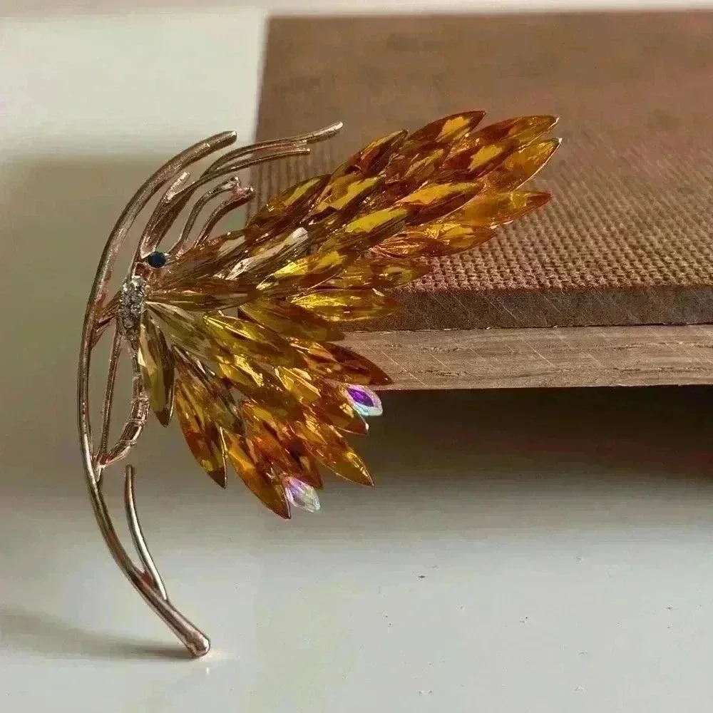 European French Style Ultra-Bright Gradient Crystal Butterfly Brooch